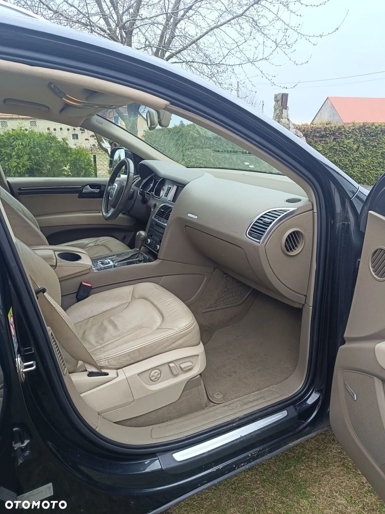 Audi Q7 - 12