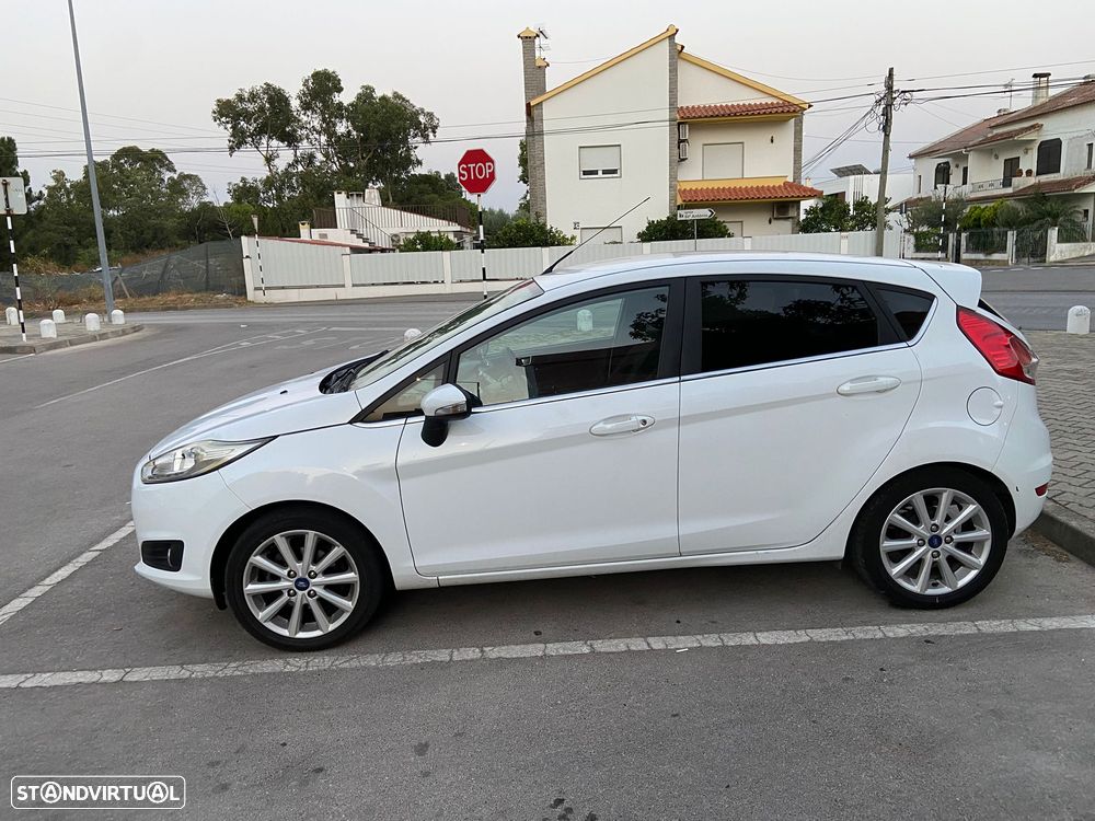 Ford Fiesta - 3