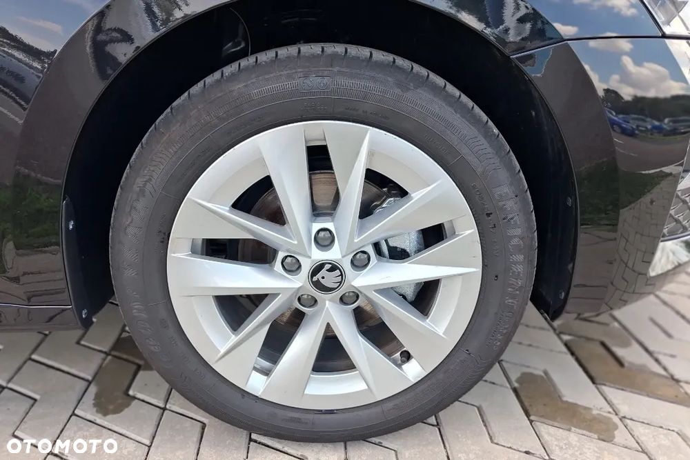 Skoda Octavia 1.5 TSI mHEV Essence DSG - 26
