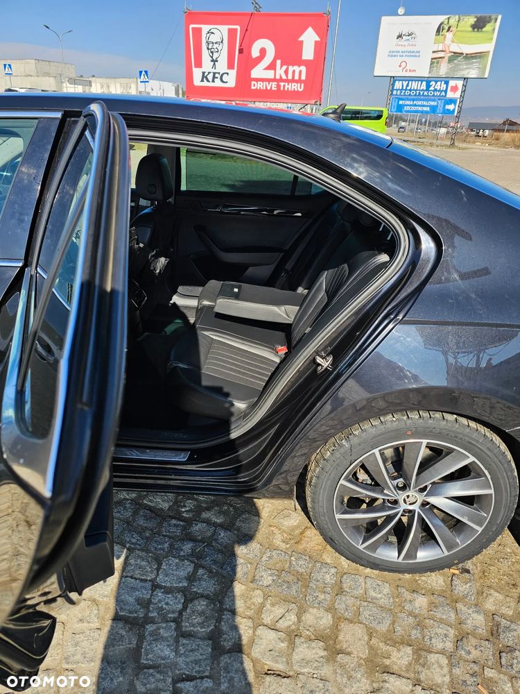 Skoda Superb 2.0 TDI 4x4 L&K DSG - 20