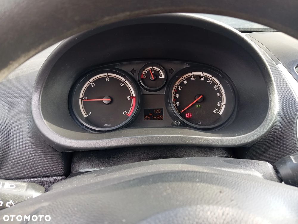 Opel Corsa - 11