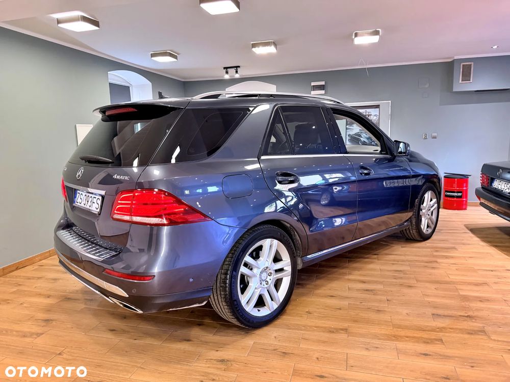 Mercedes-Benz GLE 500 4-Matic 9G-TRONIC - 4