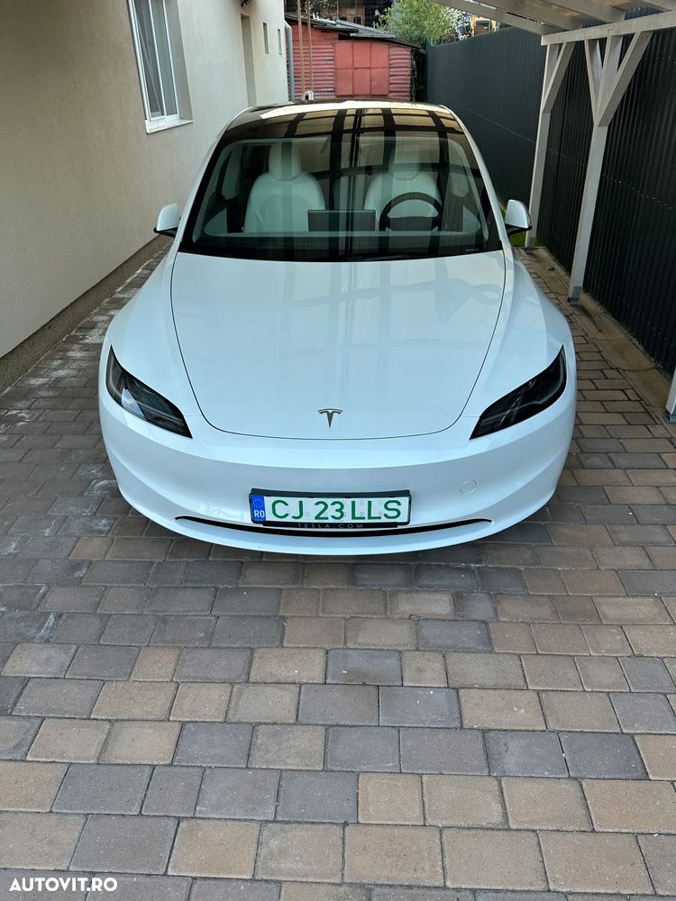 Tesla Model 3 - 2
