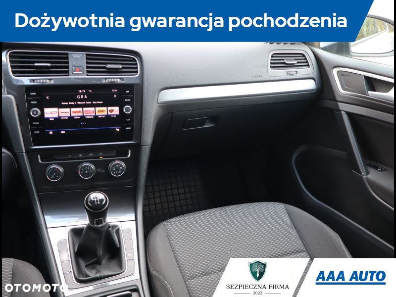 Volkswagen Golf - 9