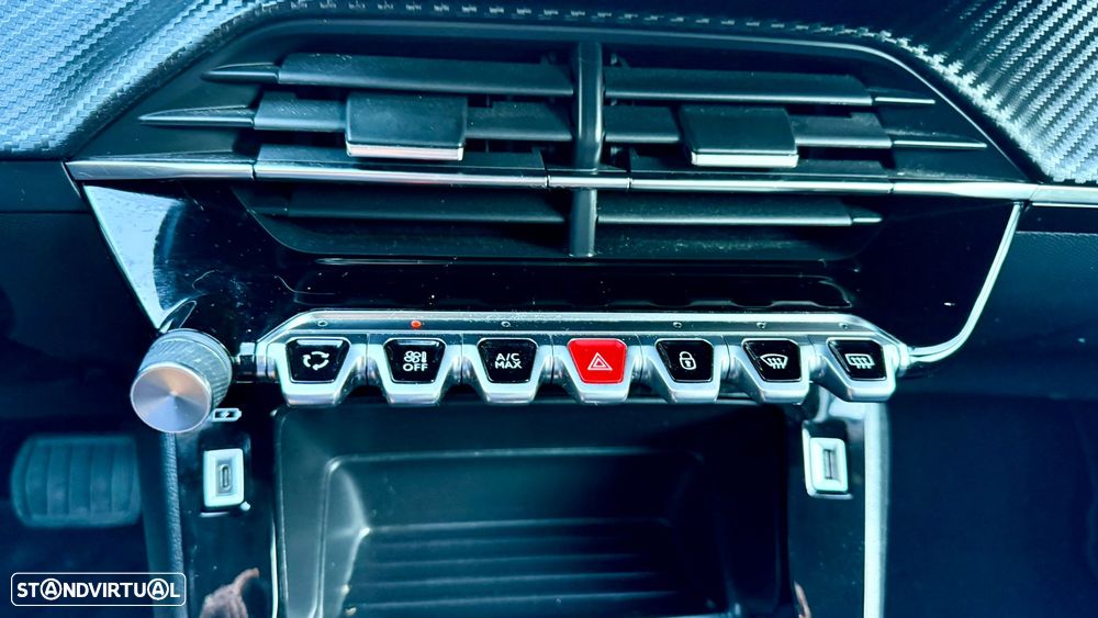 Peugeot 2008 1.2 PureTech Active Pack EAT8 - 15