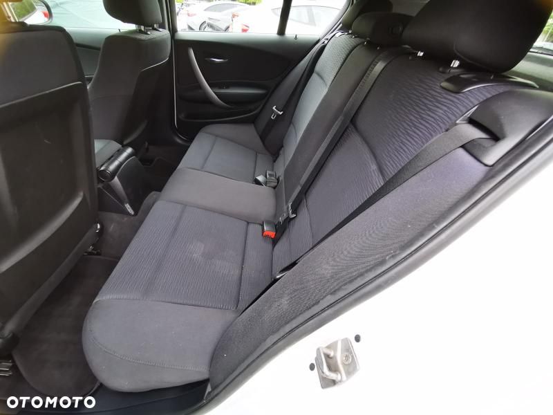 BMW Seria 1 118d - 15