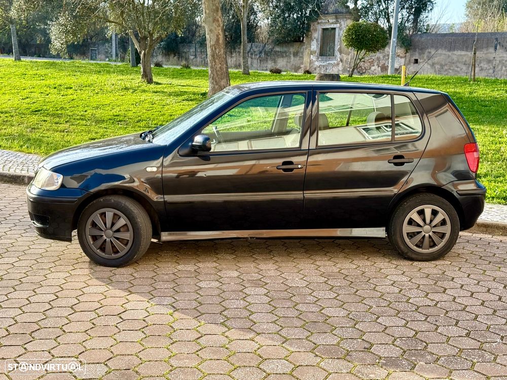 VW Polo 1.0 Confortline - 2