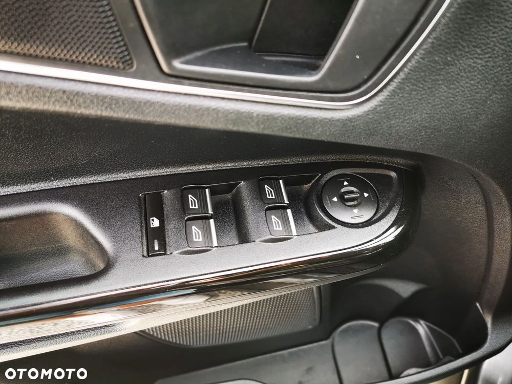 Ford B-MAX 1.0 EcoBoost Titanium EU6 - 25