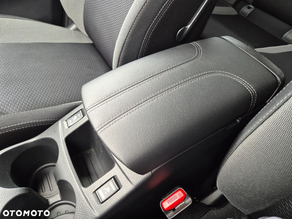 Nissan Qashqai 1.3 DIG-T N-Connecta - 19