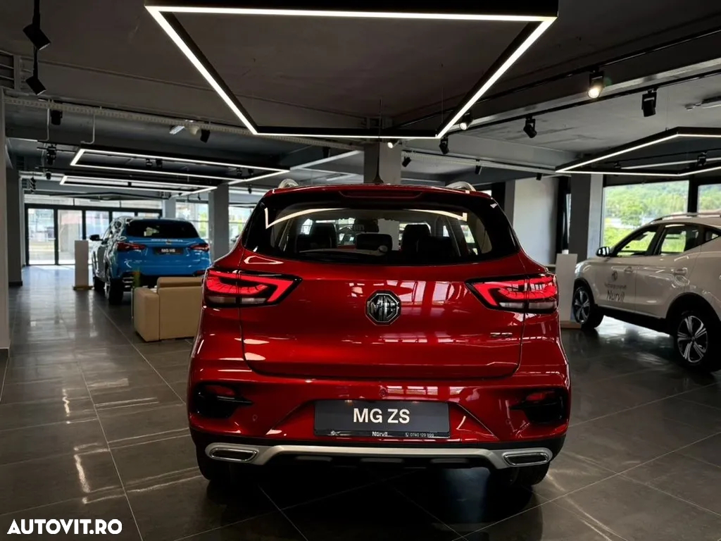 MG ZS - 17
