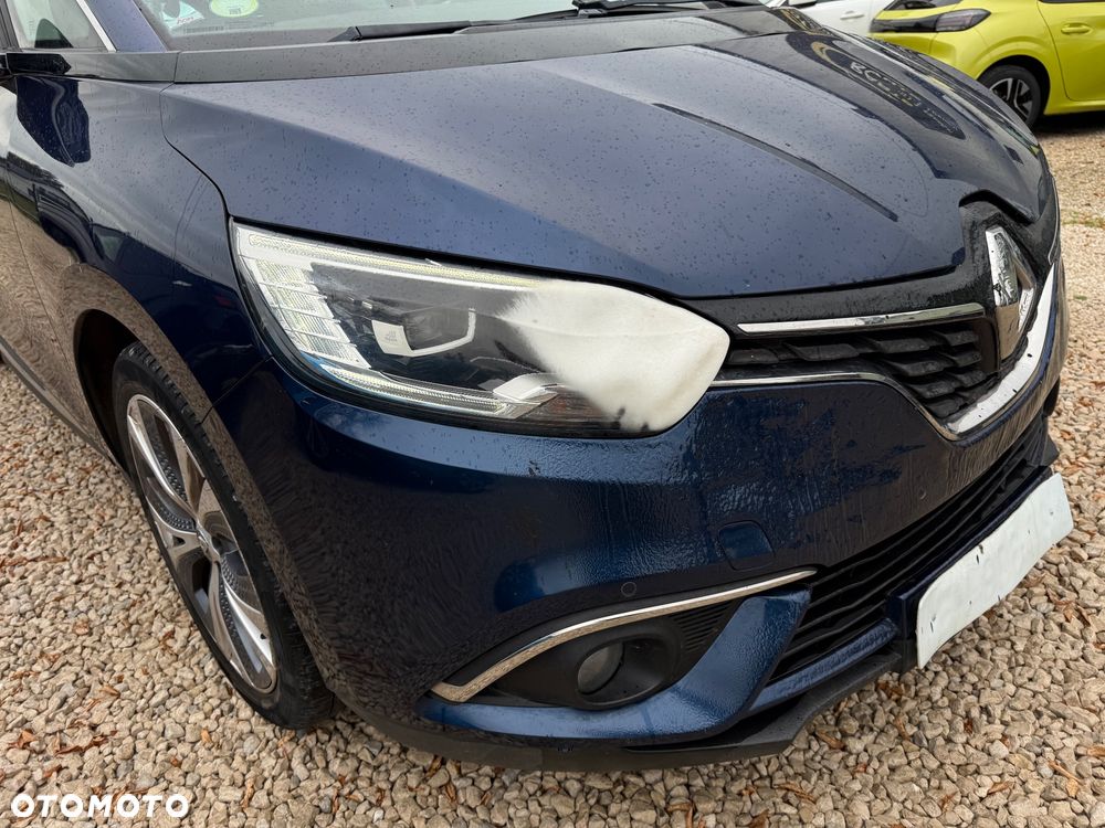Renault Scenic - 24