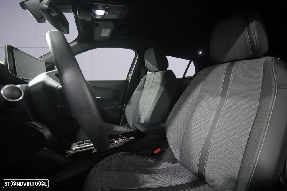 Peugeot e-2008 - 7