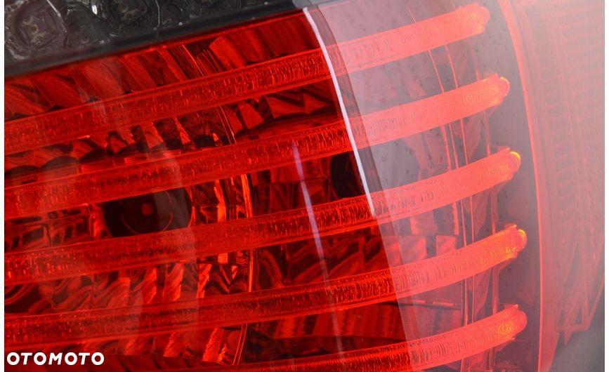 Lampy DIODOWE BMW E60 03-07 RED SMOKE LED SEQ - 5