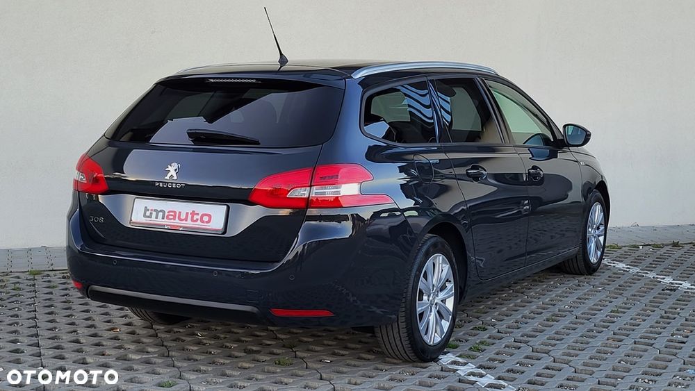 Peugeot 308 1.2 PureTech Business Line S&S - 4