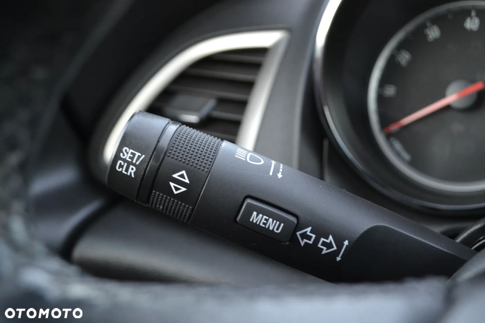 Opel Astra 1.4 Turbo - 17