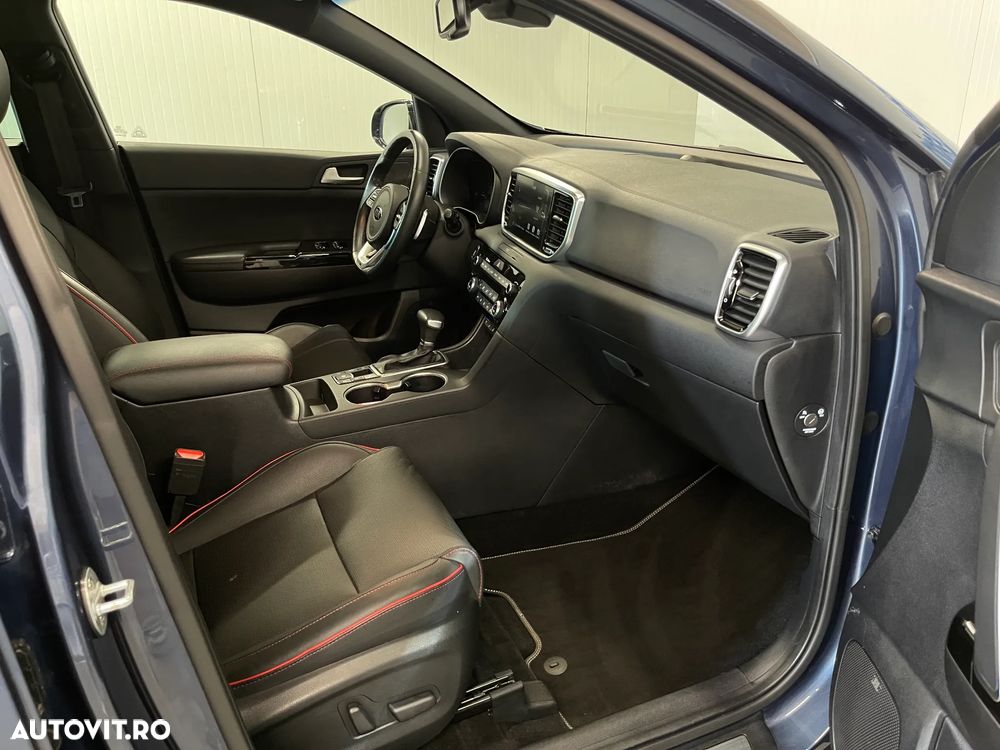 Kia Sportage 2.0 CRDI AWD Eco-Dynamics+ (48V M-H) Aut. GT LINE - 9