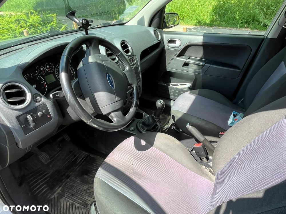 Ford Fusion 1.4 Trend - 13