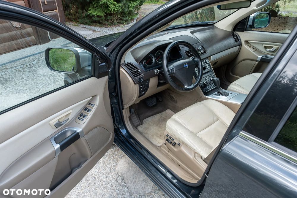 Volvo XC 90 - 22