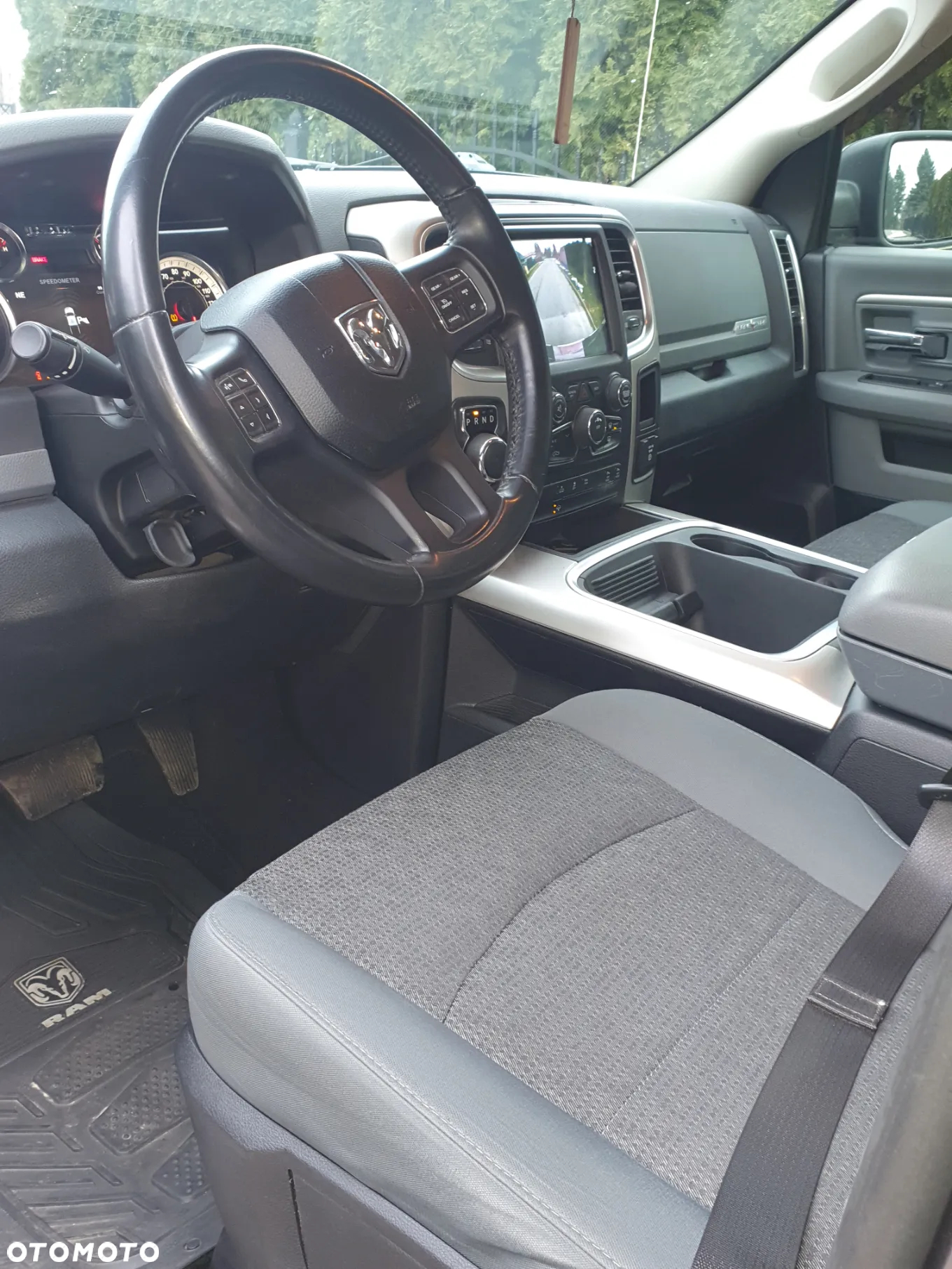 Dodge RAM 1500 5.7 4x4 - 6