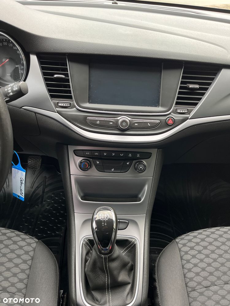 Opel Astra V 1.4 Essentia - 21