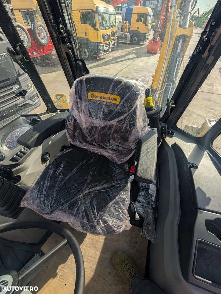 New Holland B115D, ROTI EGALE, FULL OPTION, Masa operationala 10t, motor 120CP, Certificat CE, Anv MICHELIN, automata POWERSHIFT, Cupa 4x1, FURCI, brat extensibil, ins picon, posibil leasing 5 ani, -PROMOTIE 89.900 EUR+Tva - 23