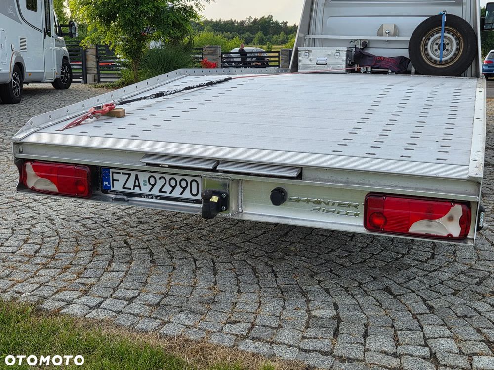 Mercedes-Benz Sprinter - 15