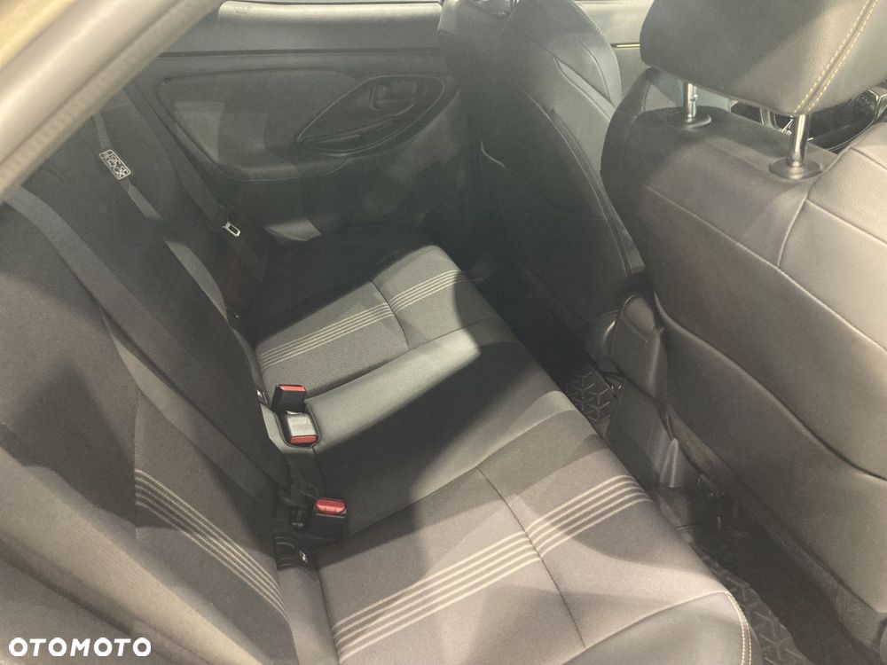 Toyota Yaris Cross Hybrid 1.5 Adventure - 10