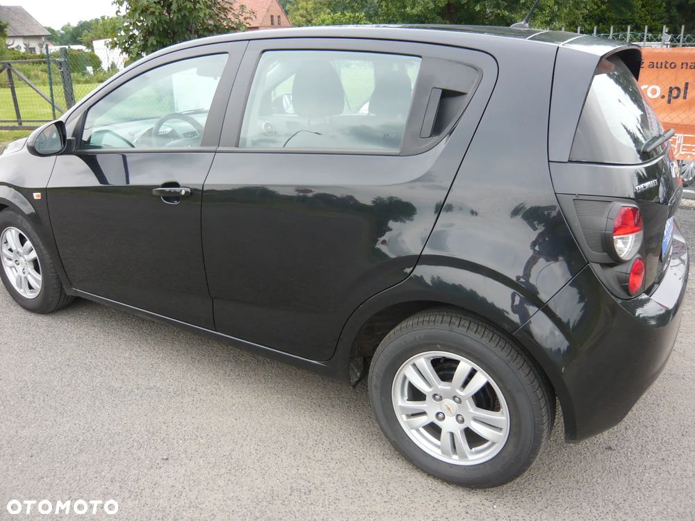 Chevrolet Aveo 1.4 16V LT - 8