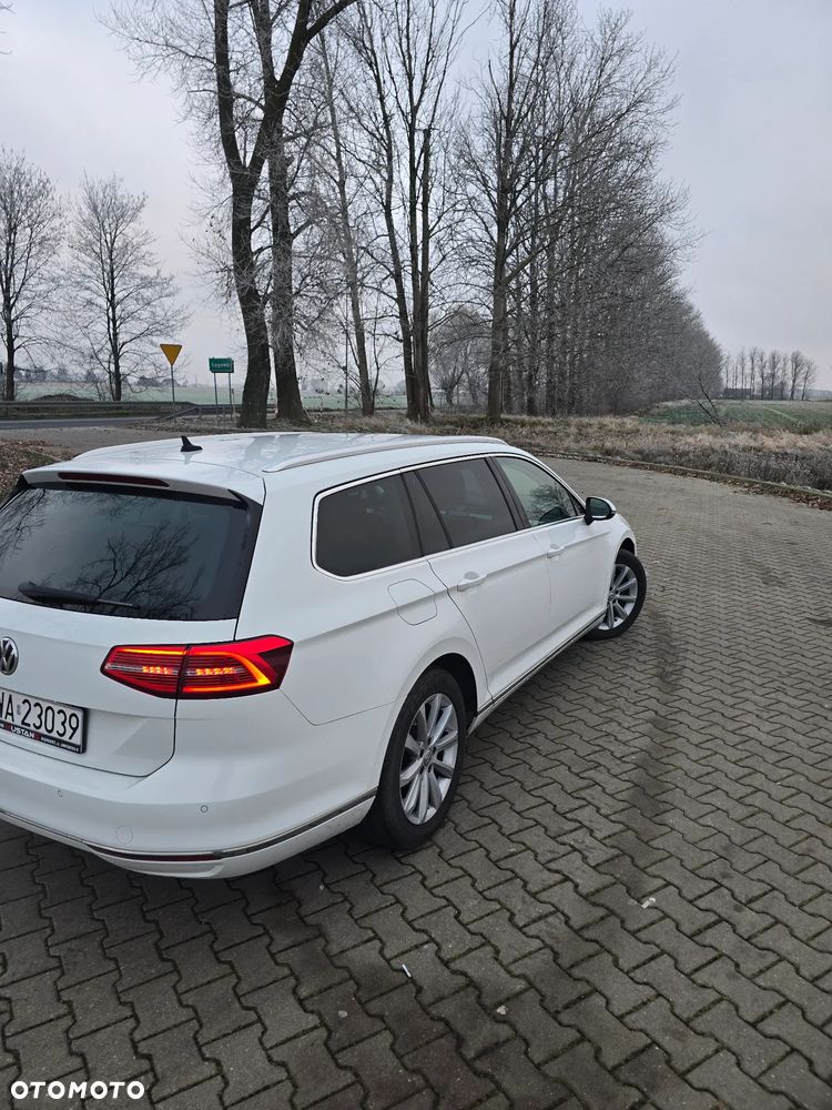 Volkswagen Passat - 4
