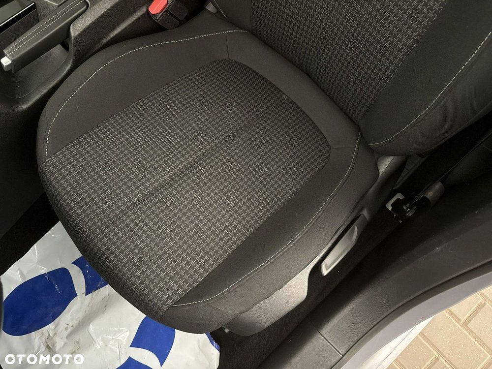 Peugeot 308 - 18