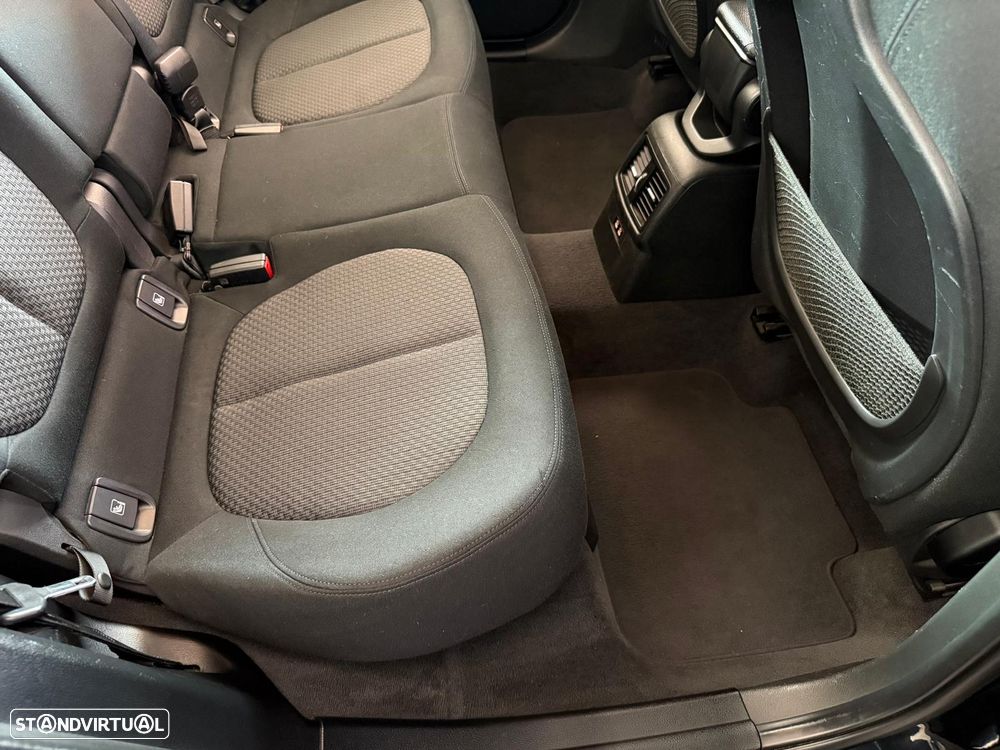 BMW X1 16 d sDrive Advantage Auto - 22
