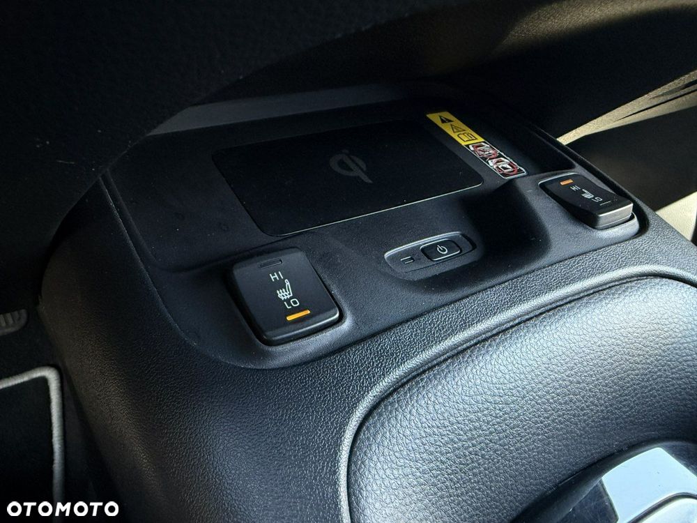 Toyota Corolla 1.8 Hybrid Style - 28