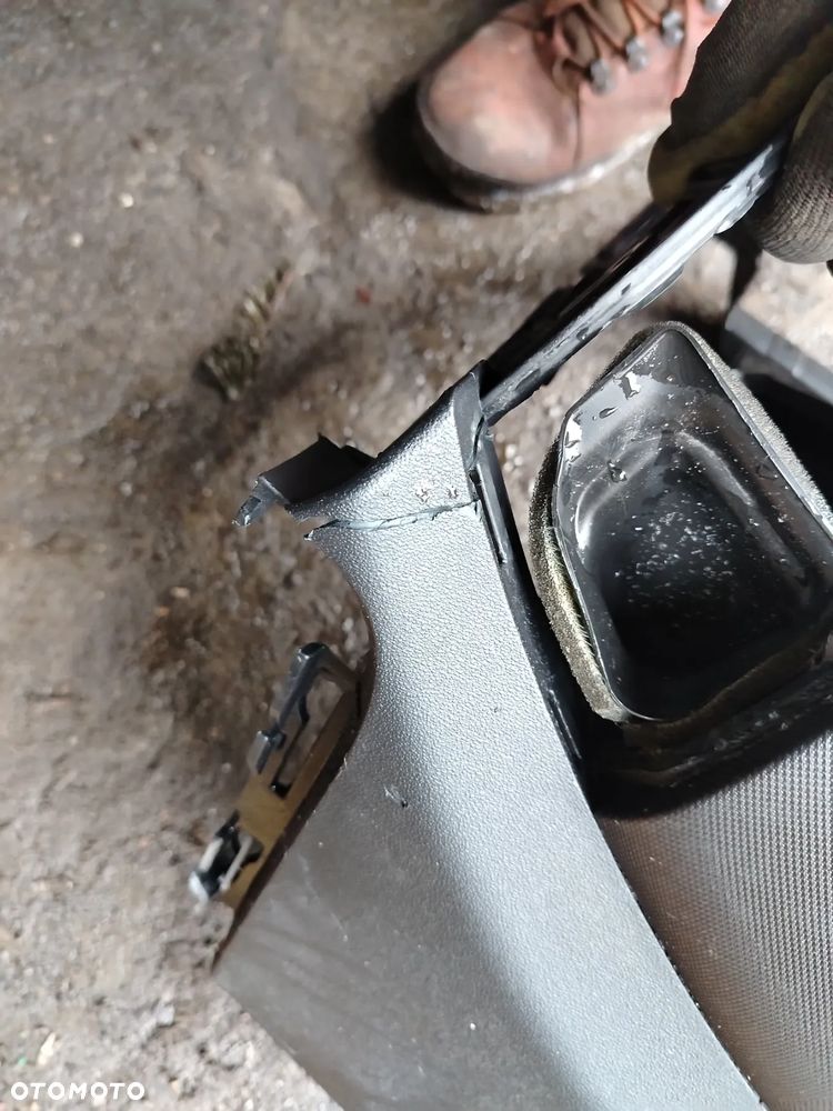 hyundai i30 kombi 2009r KONSOLA DESKA ROZDZIELCZA - 5