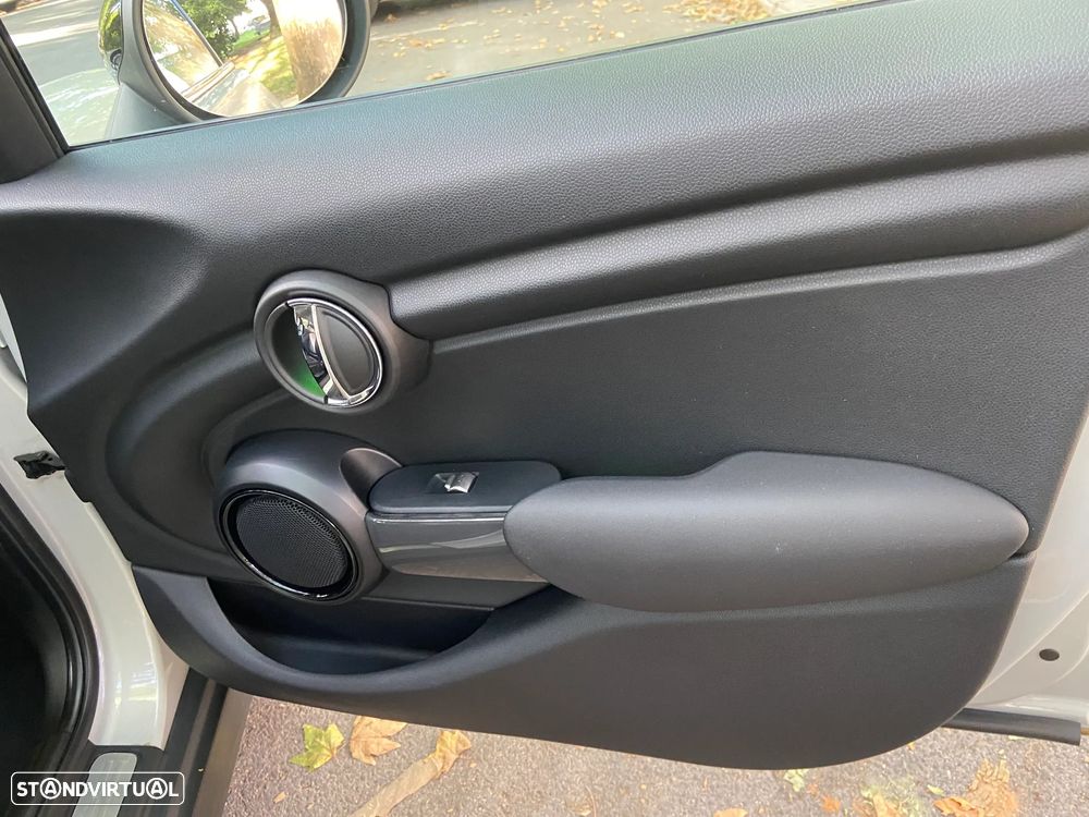 MINI 5 Portas Cooper D - 13