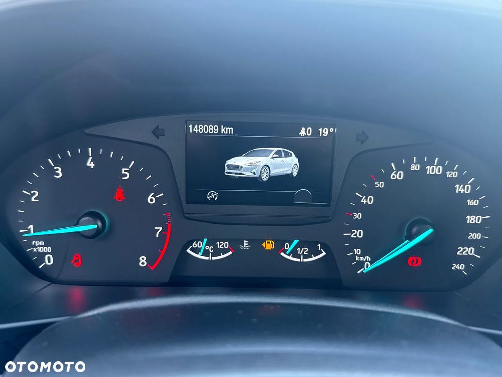 Ford Focus 1.0 EcoBoost Trend - 19