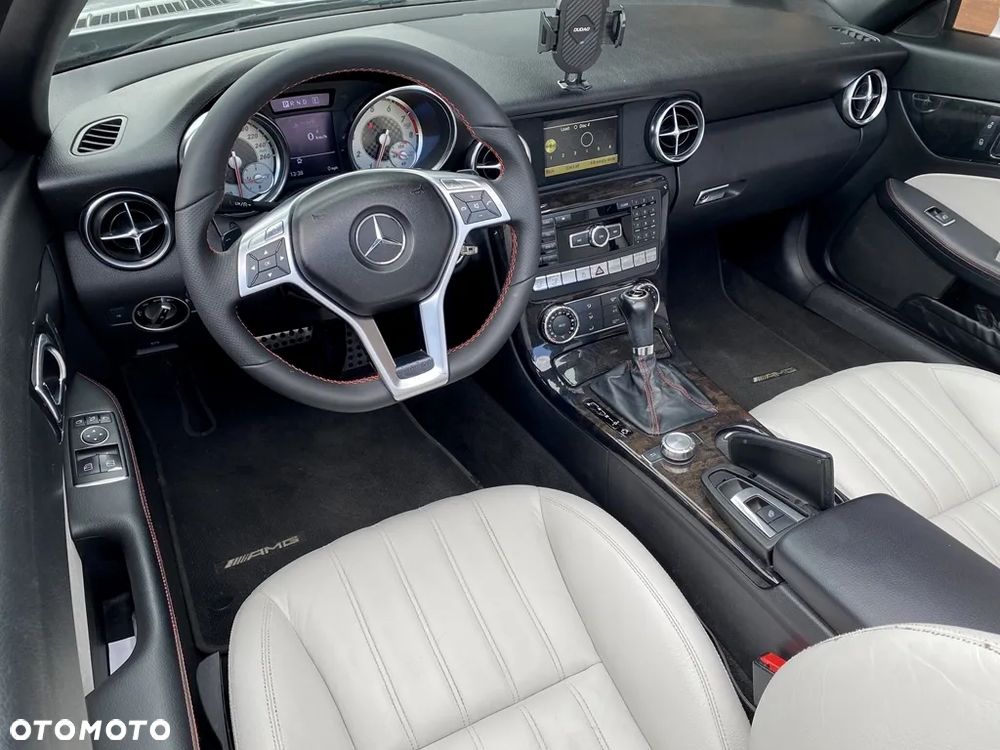 Mercedes-Benz SLK 200 (BlueEFFICIENCY) 7G-TRONIC - 19