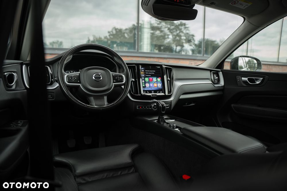 Volvo XC 60 D3 Momentum - 28