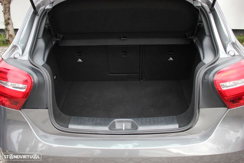 Mercedes-Benz A 180 d Fleet Pack Urban - 9