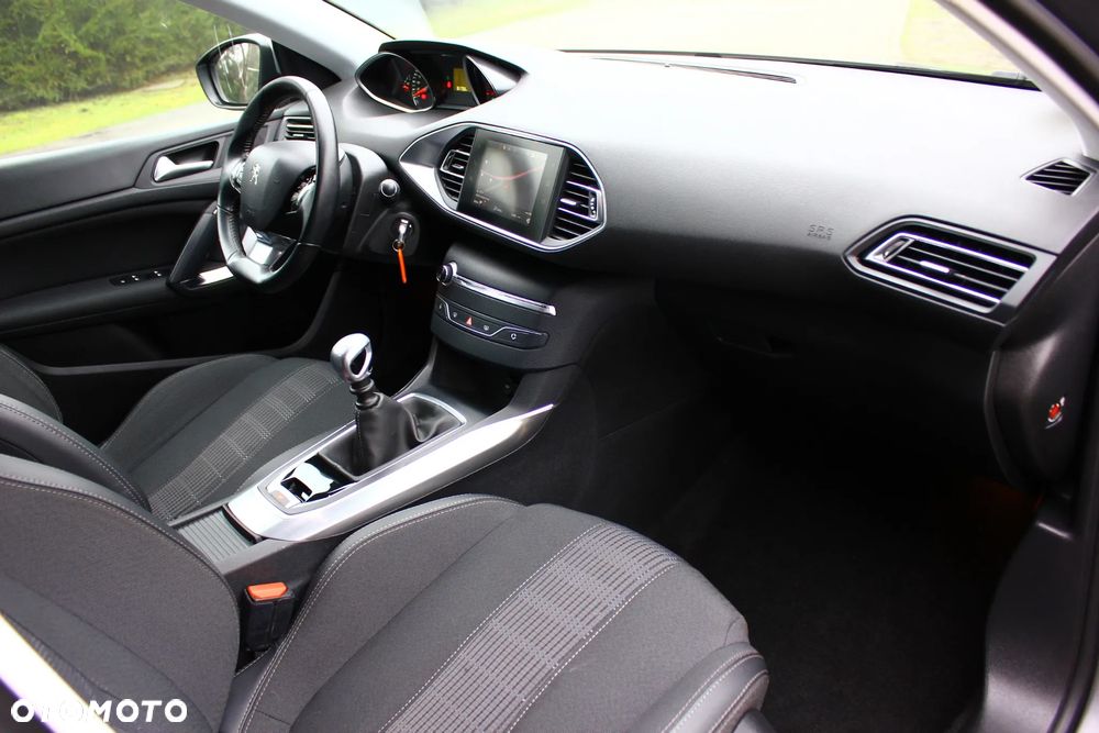 Peugeot 308 BlueHDi FAP 130 Stop & Start Allure - 38