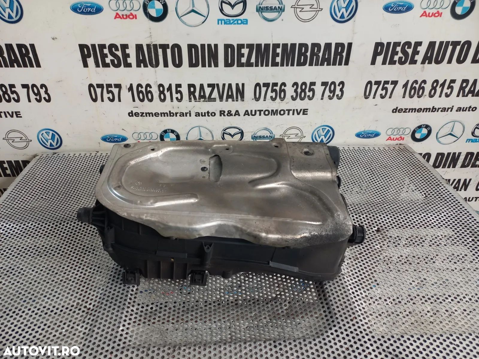 Carcasa Filtru Aer Mercedes C Class W204 S204 E Class W212 2.2 Cdi Euro 5 Motor 651 Cod A - Dezmemb - 1
