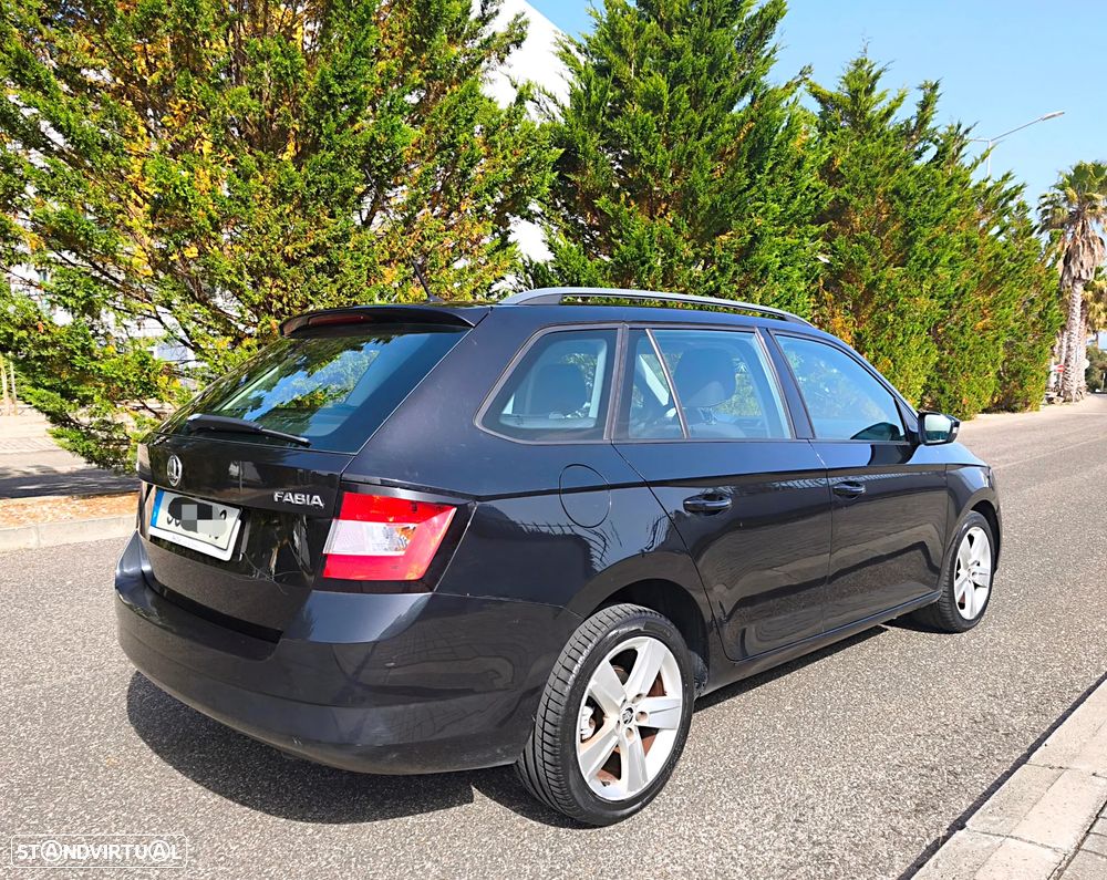 Skoda Fabia Break 1.4 TDi Active - 5