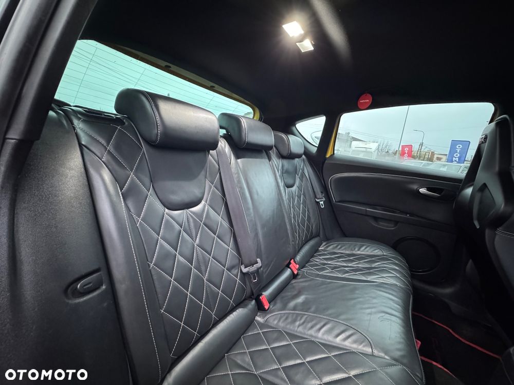 Seat Leon 2.0 T FSI Cupra R - 22