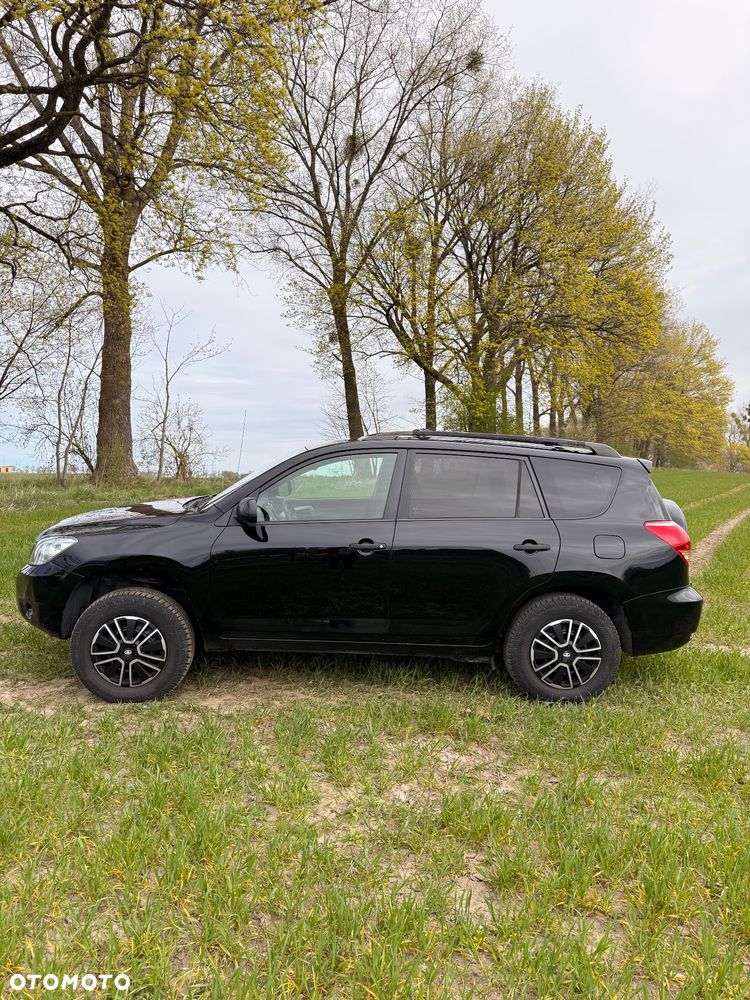 Toyota RAV4 - 7
