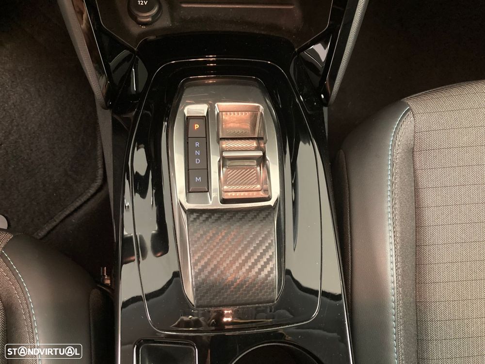 Peugeot 208 1.2 PureTech Allure EAT8 - 48