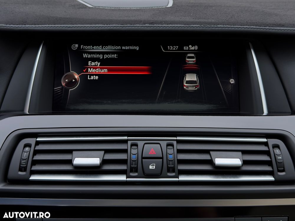 BMW Seria 5 535d xDrive - 34