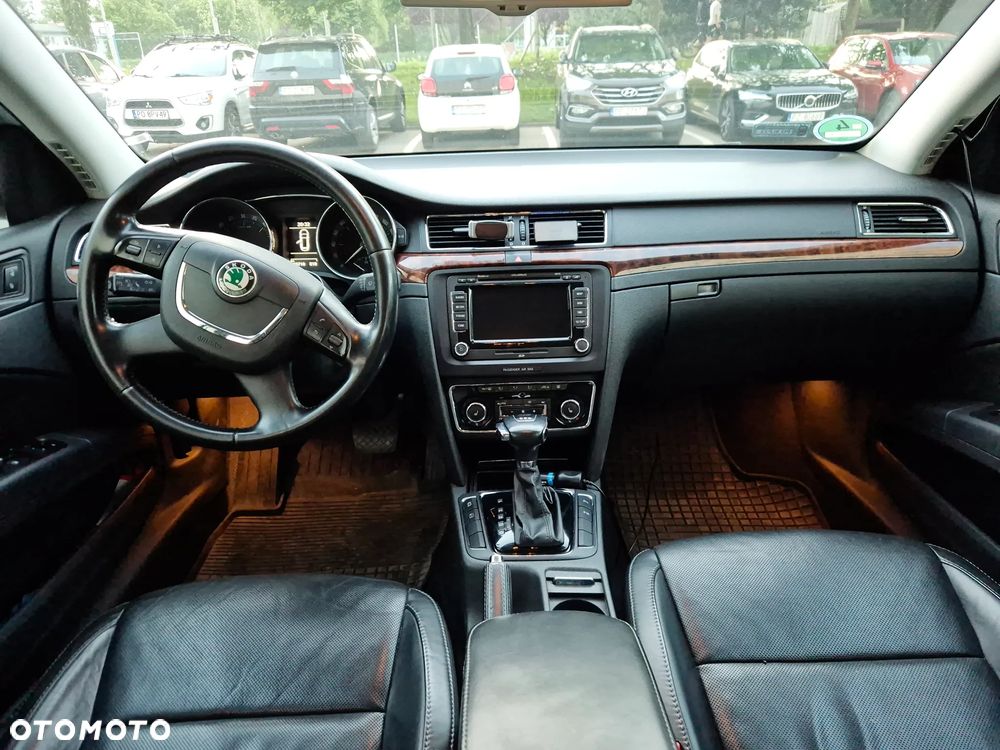 Skoda Superb 2.0 TDI DSG Elegance - 12