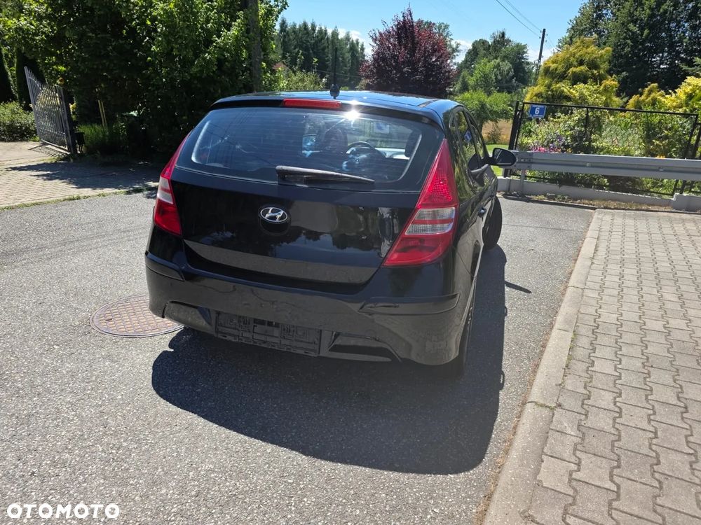 Hyundai i30 1.4 Comfort World Cup - 33