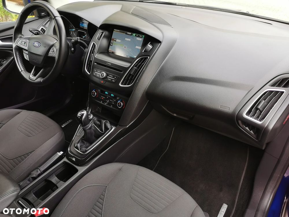 Ford Focus 1.6 FF Titanium - 16