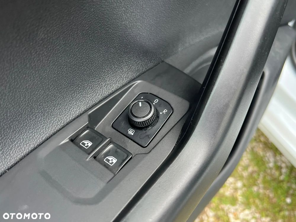 Volkswagen Polo 1.0 ACTIVE - 20