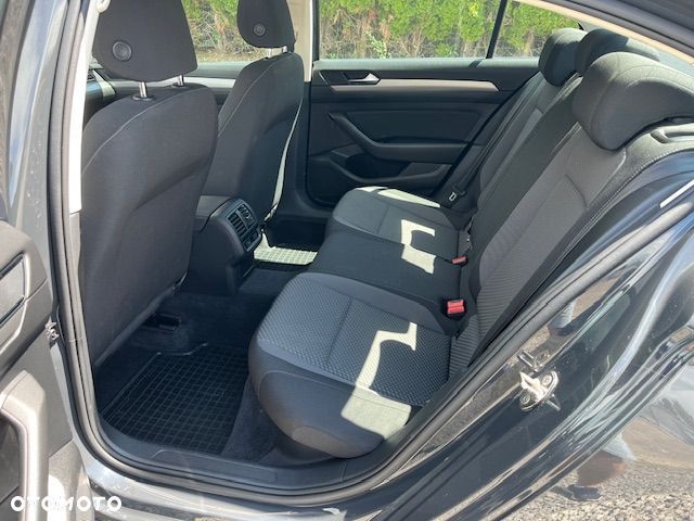 Volkswagen Passat 1.5 TSI EVO Comfortline - 6